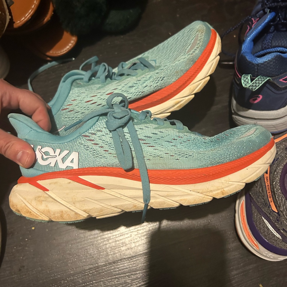 Women’s Size 7 Hoka